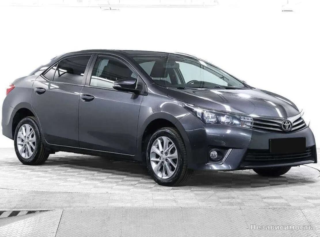 Toyota Corolla 2013 с пробегом — фото 3