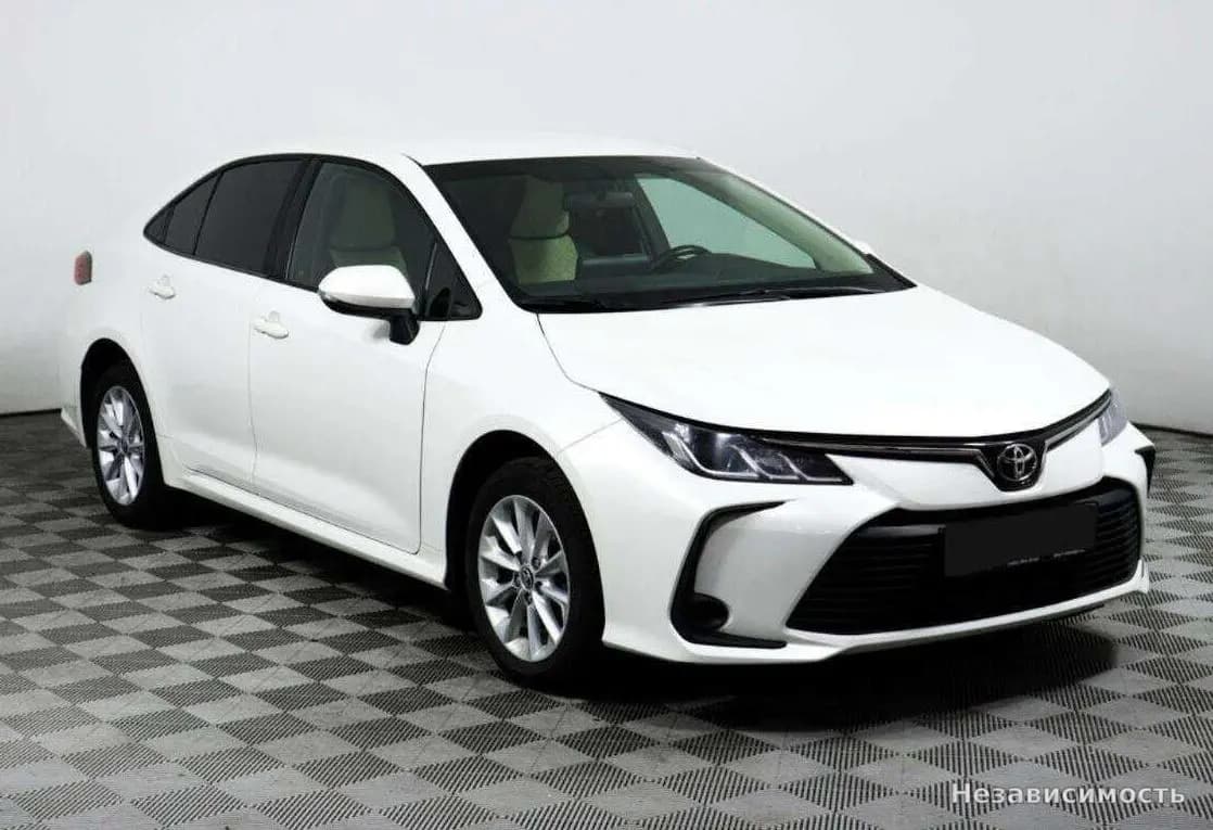 Toyota Corolla 2021 с пробегом — фото 3