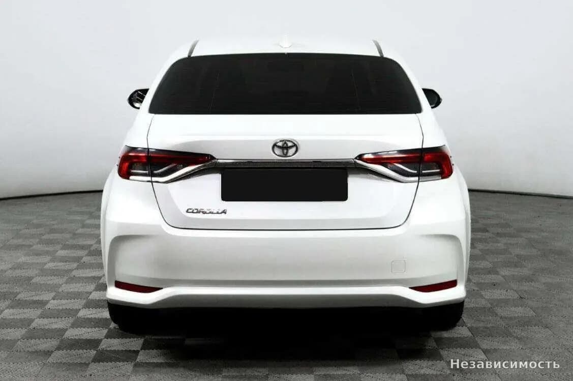 Toyota Corolla 2021 с пробегом — фото 6