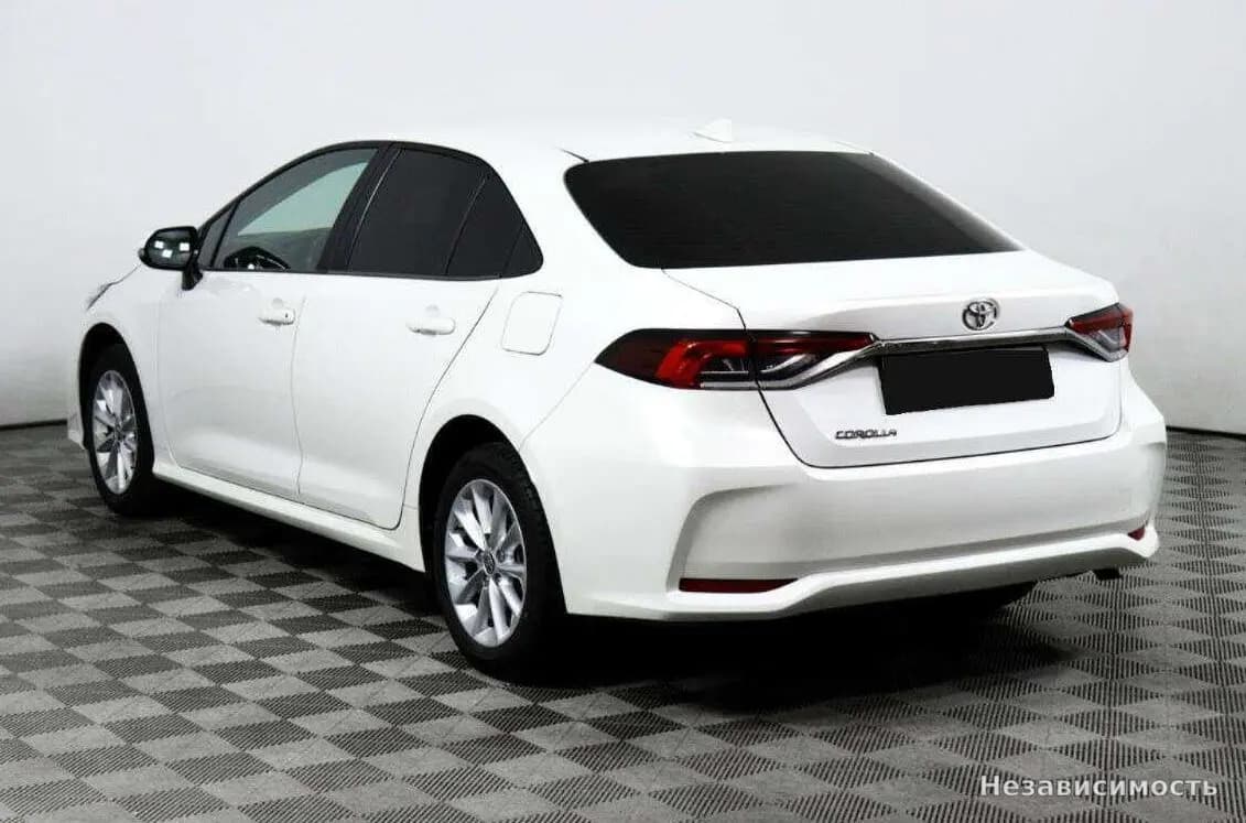 Toyota Corolla 2021 с пробегом — фото 7