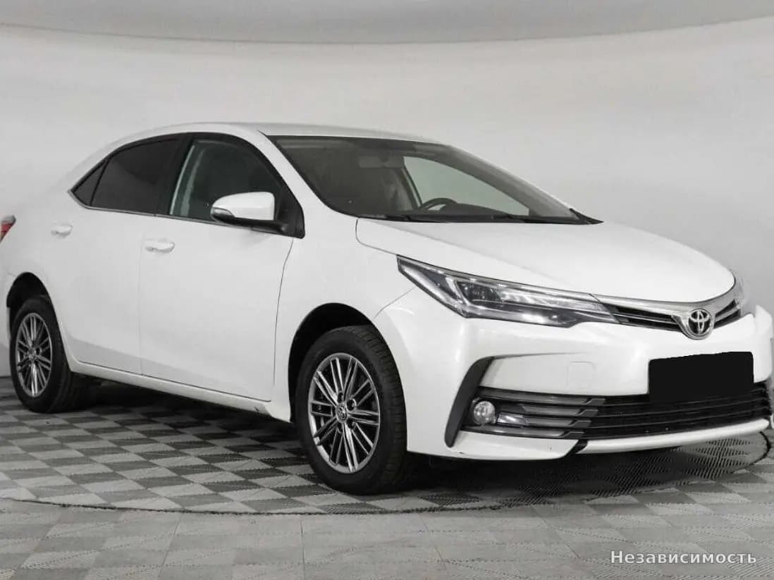 Toyota Corolla 2018 с пробегом — фото 3