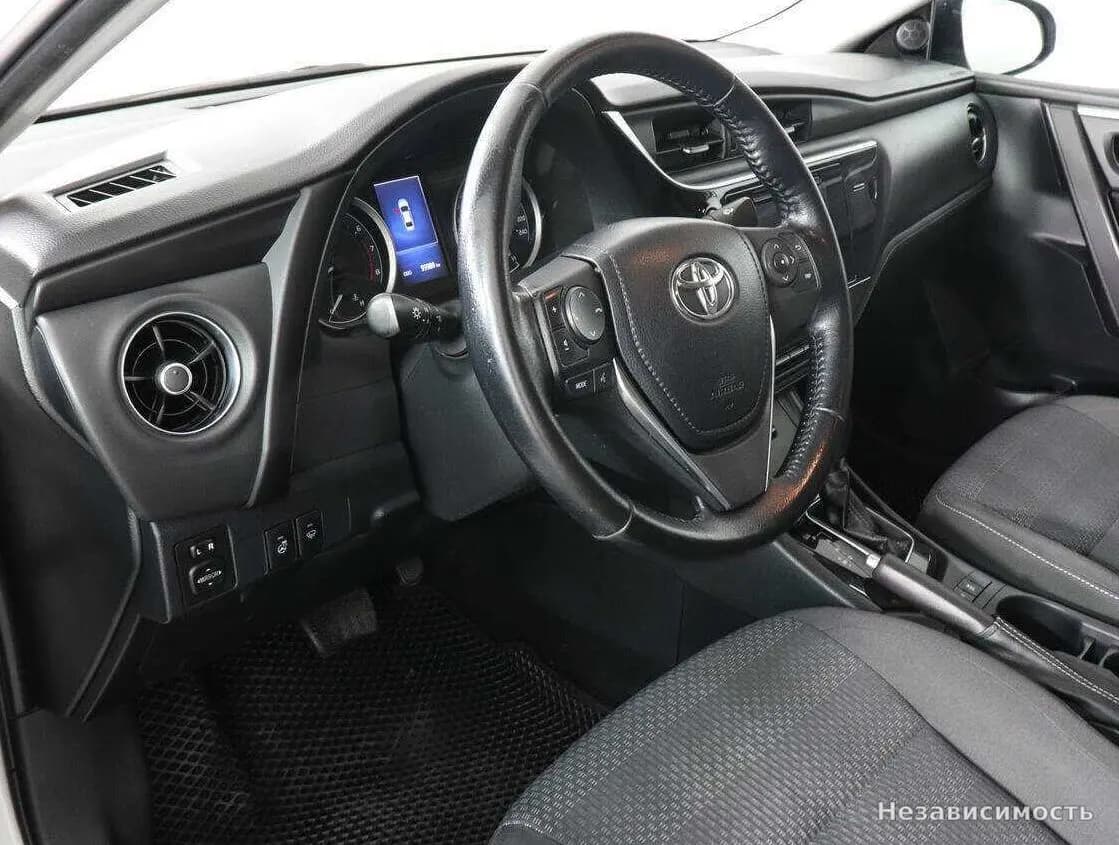 Toyota Corolla 2018 с пробегом — фото 9