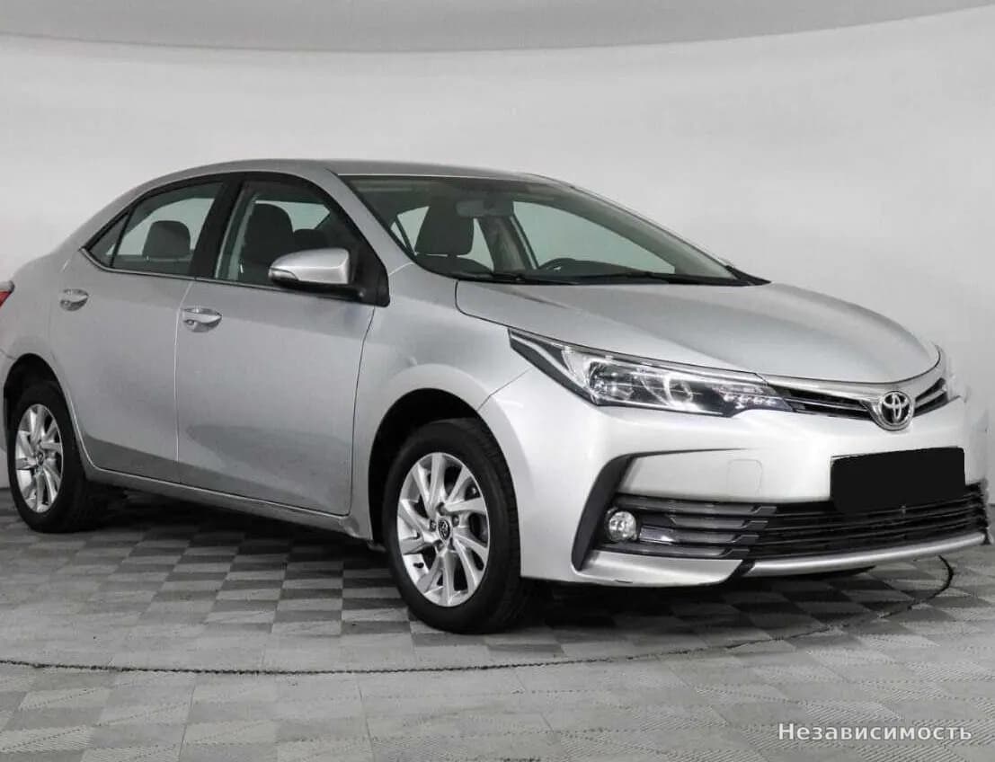 Toyota Corolla 2017 с пробегом — фото 3