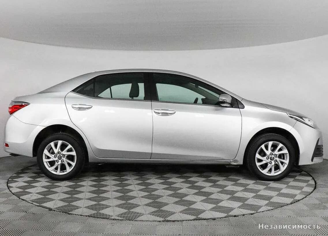 Toyota Corolla 2017 с пробегом — фото 4