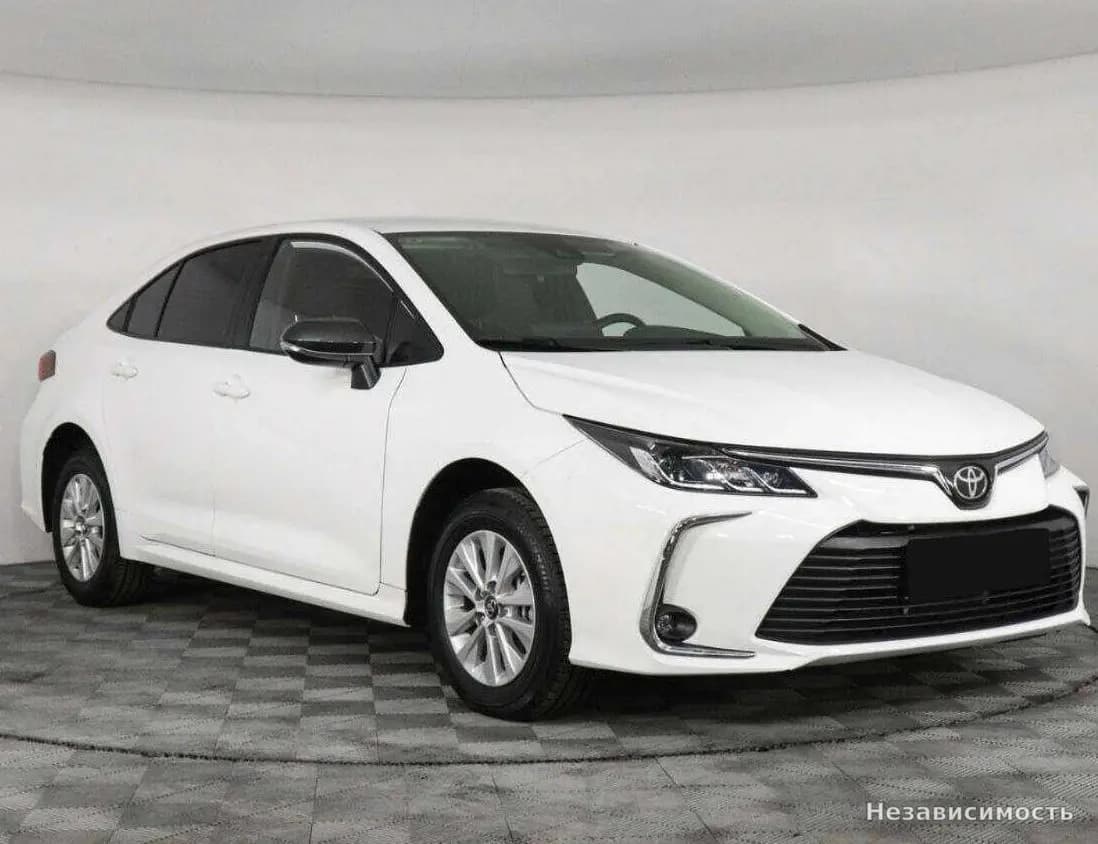 Toyota Corolla 2022 с пробегом — фото 3