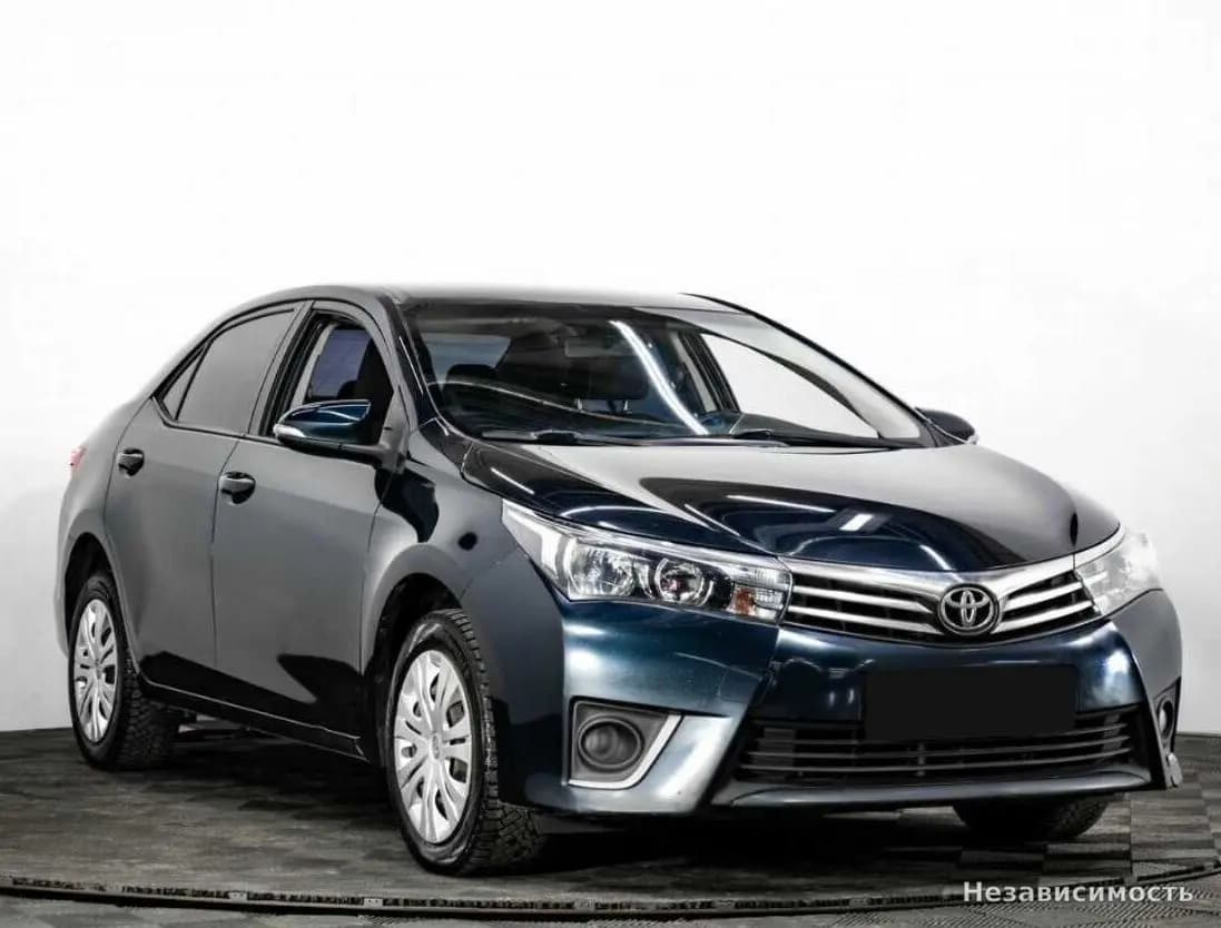Toyota Corolla 2015 с пробегом — фото 3