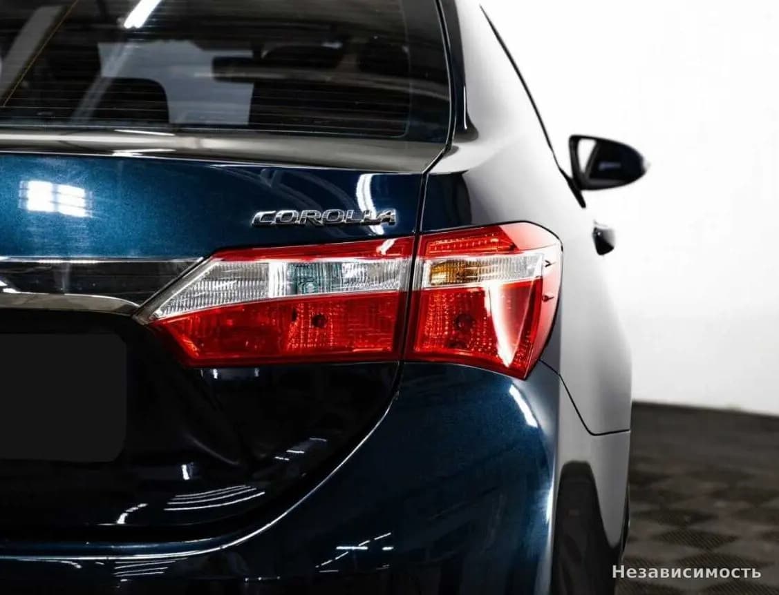 Toyota Corolla 2015 с пробегом — фото 7