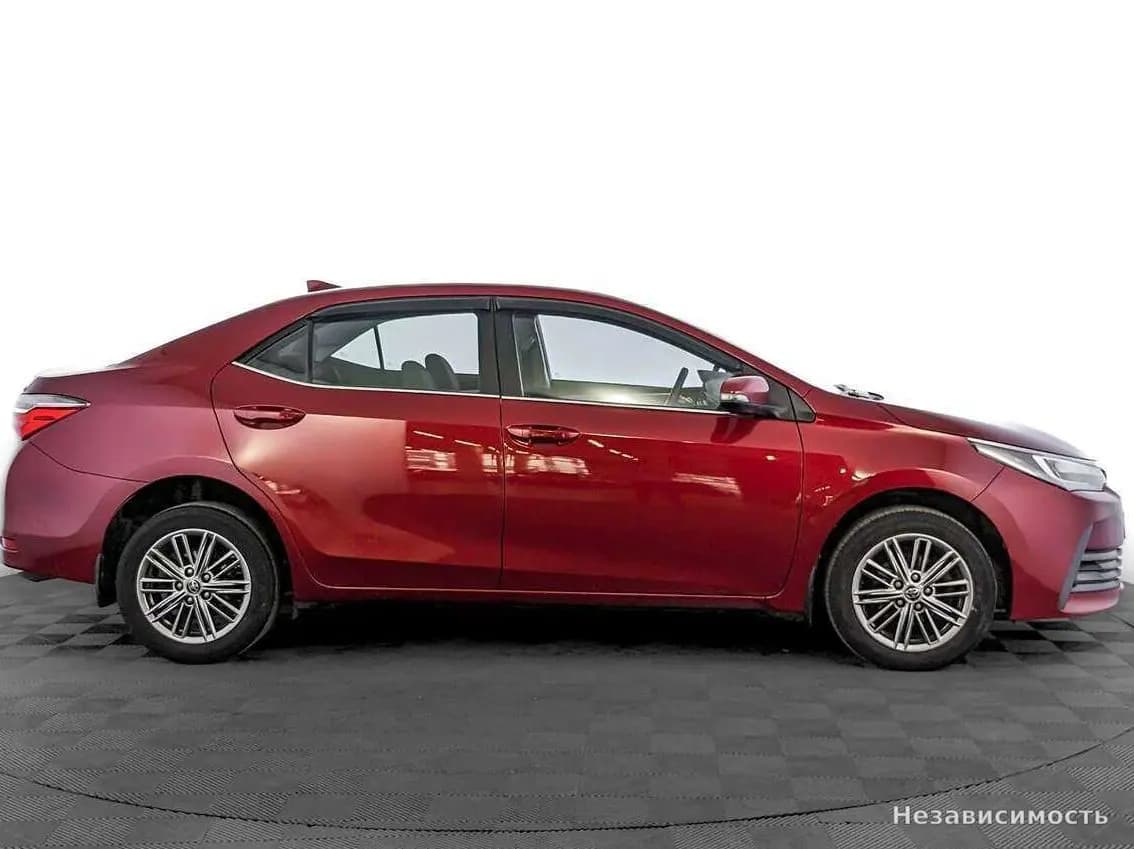 Toyota Corolla 2018 с пробегом — фото 4
