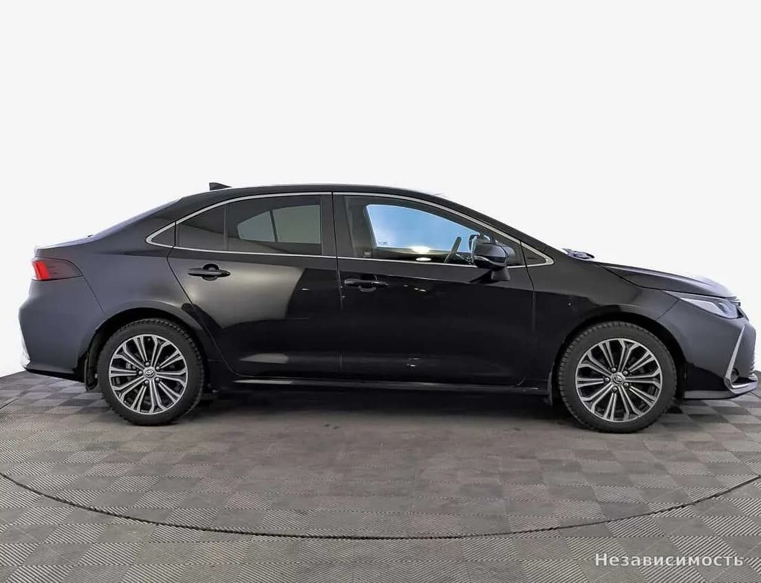 Toyota Corolla 2021 с пробегом — фото 4