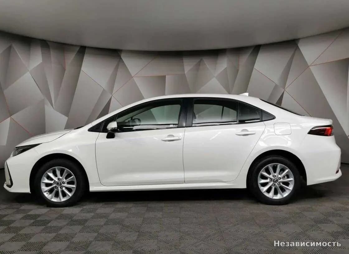 Toyota Corolla 2019 с пробегом — фото 5