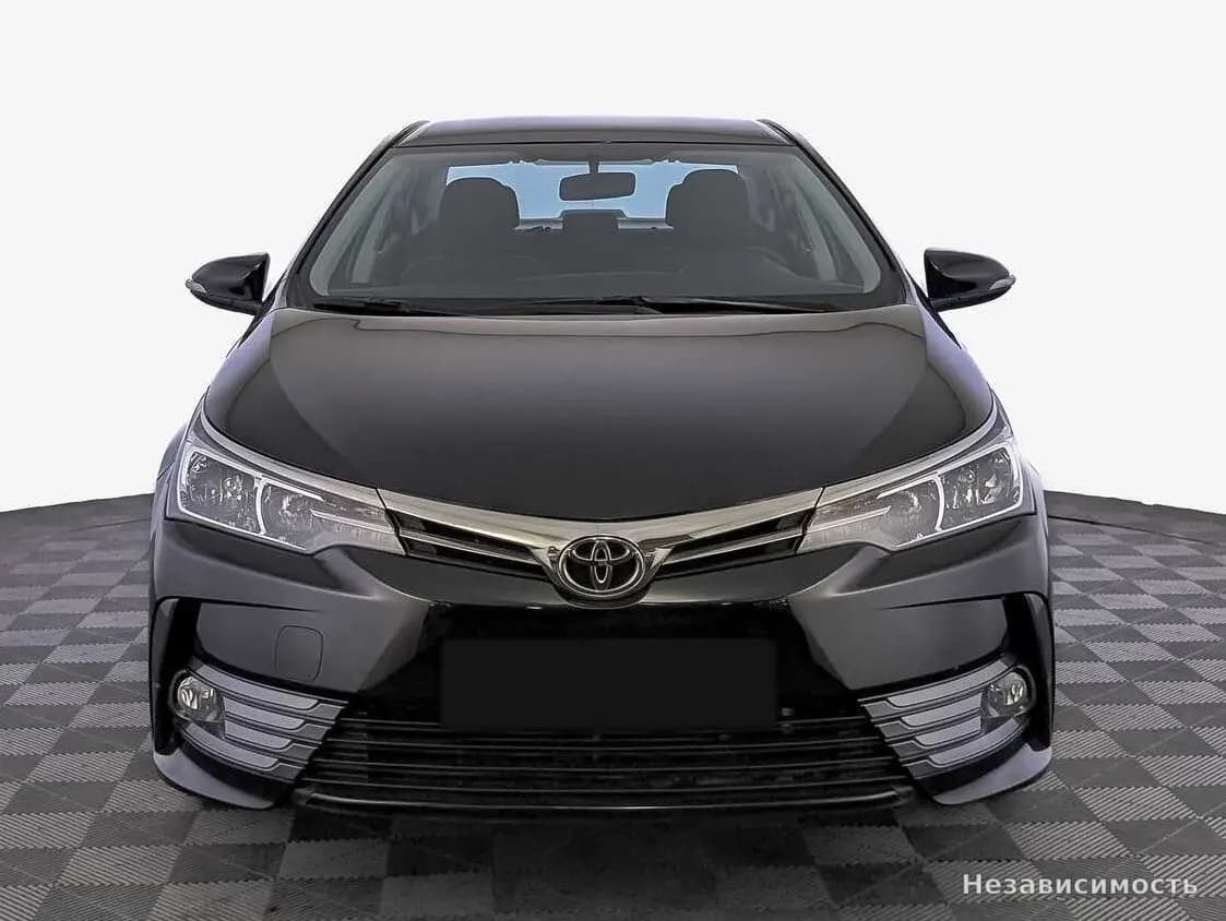Toyota Corolla 2017 с пробегом — фото 2