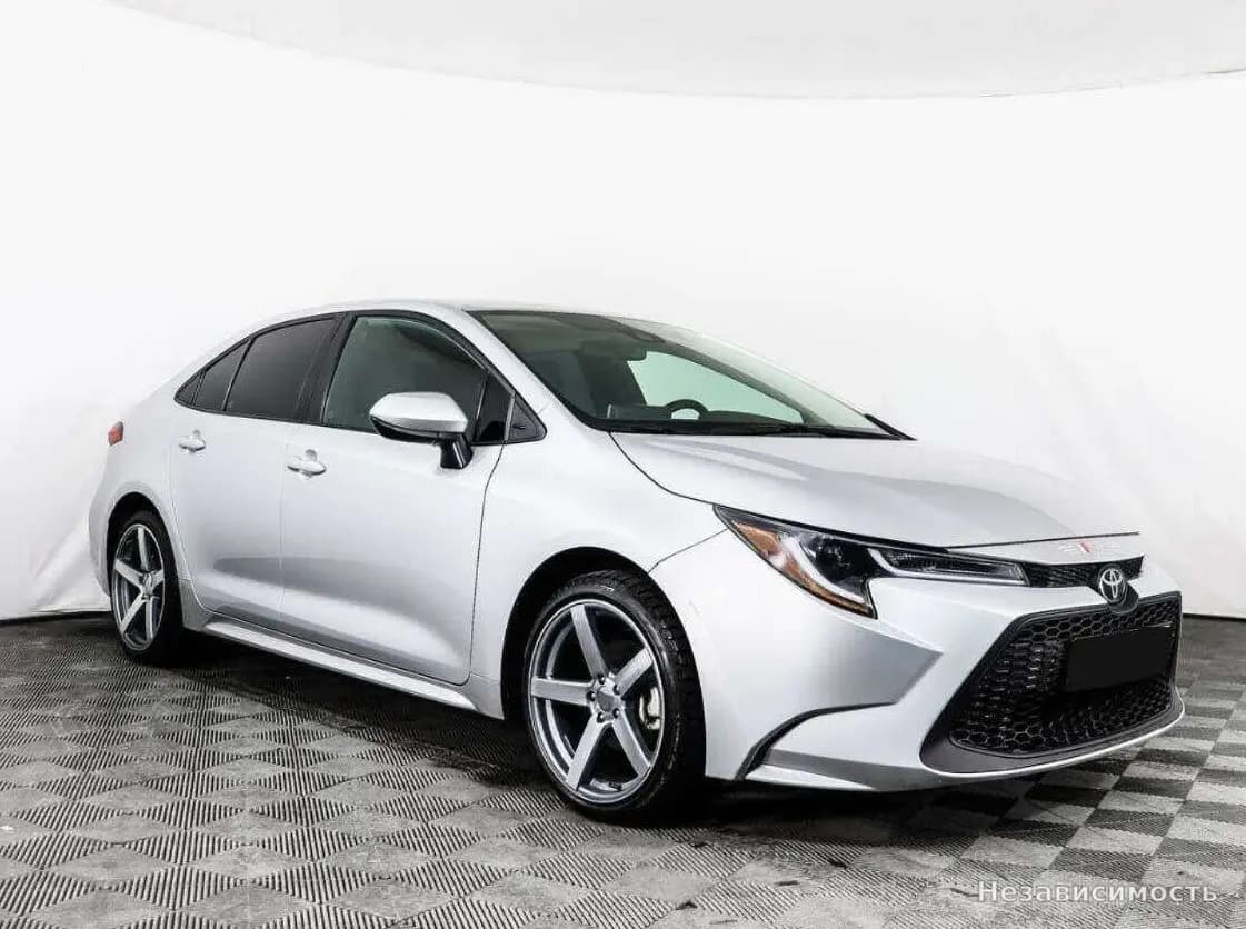 Toyota Corolla 2021 с пробегом — фото 3