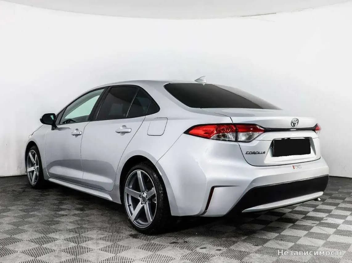 Toyota Corolla 2021 с пробегом — фото 7
