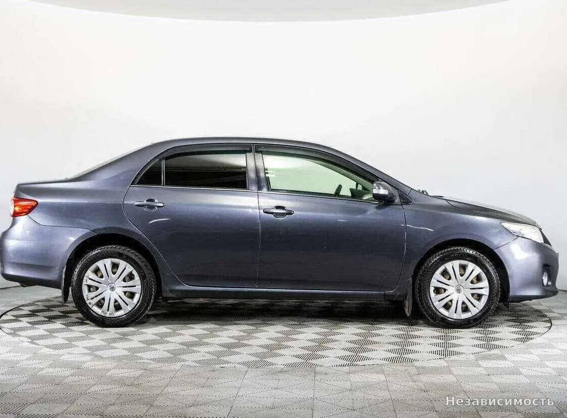 Toyota Corolla 2012 с пробегом — фото 4