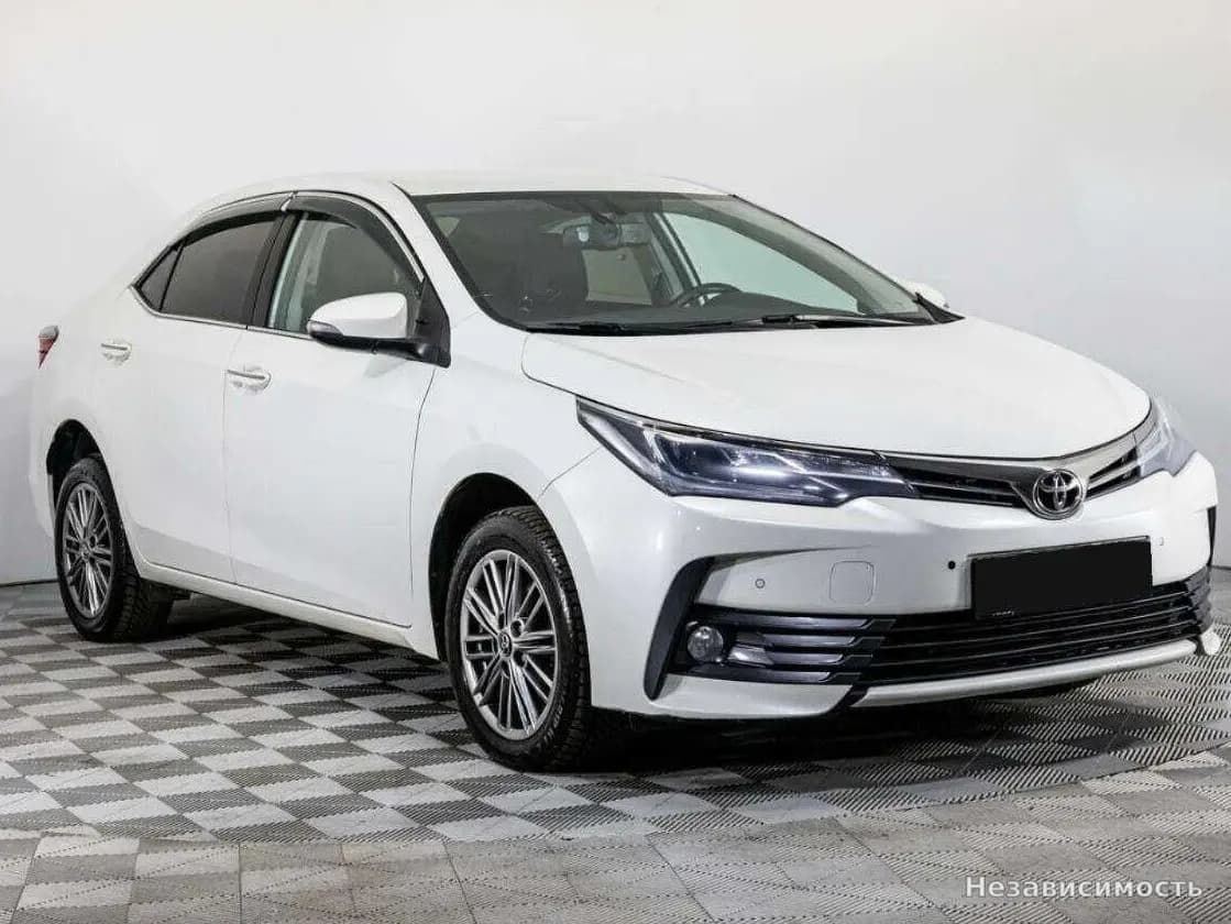 Toyota Corolla 2018 с пробегом — фото 3