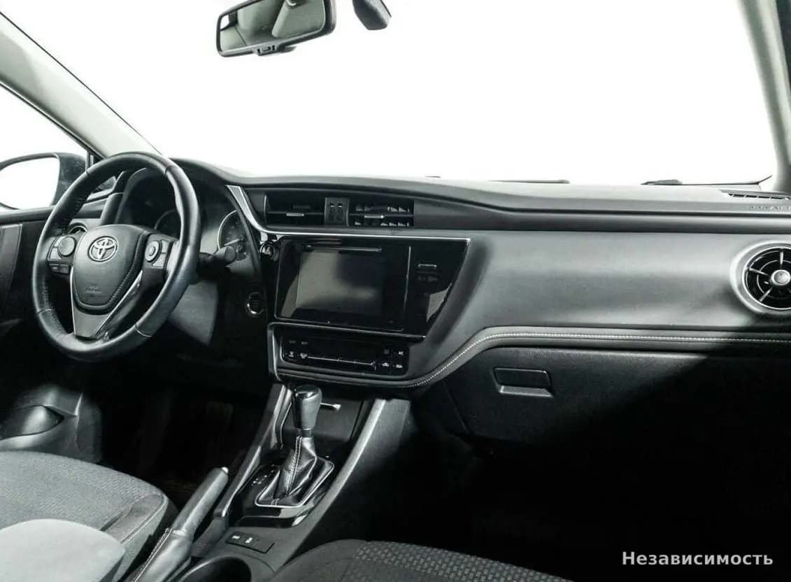 Toyota Corolla 2018 с пробегом — фото 9