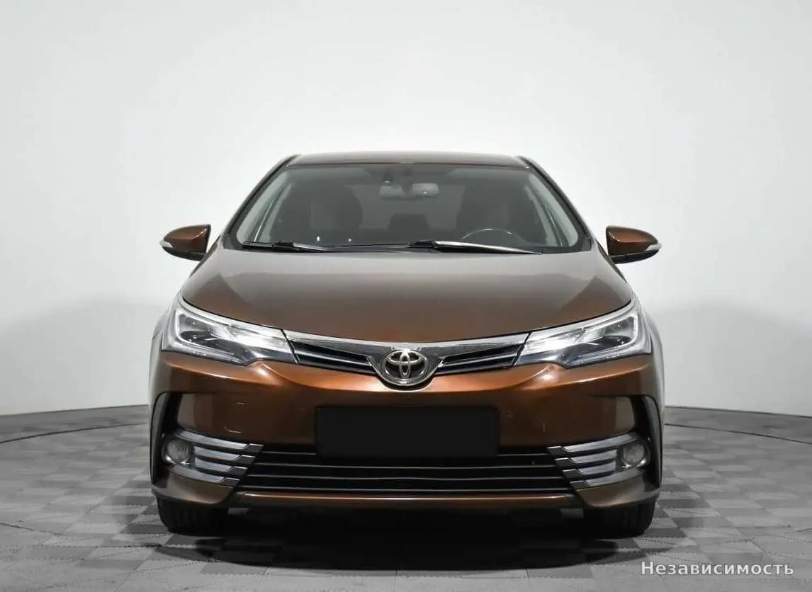 Toyota Corolla 2016 с пробегом — фото 2