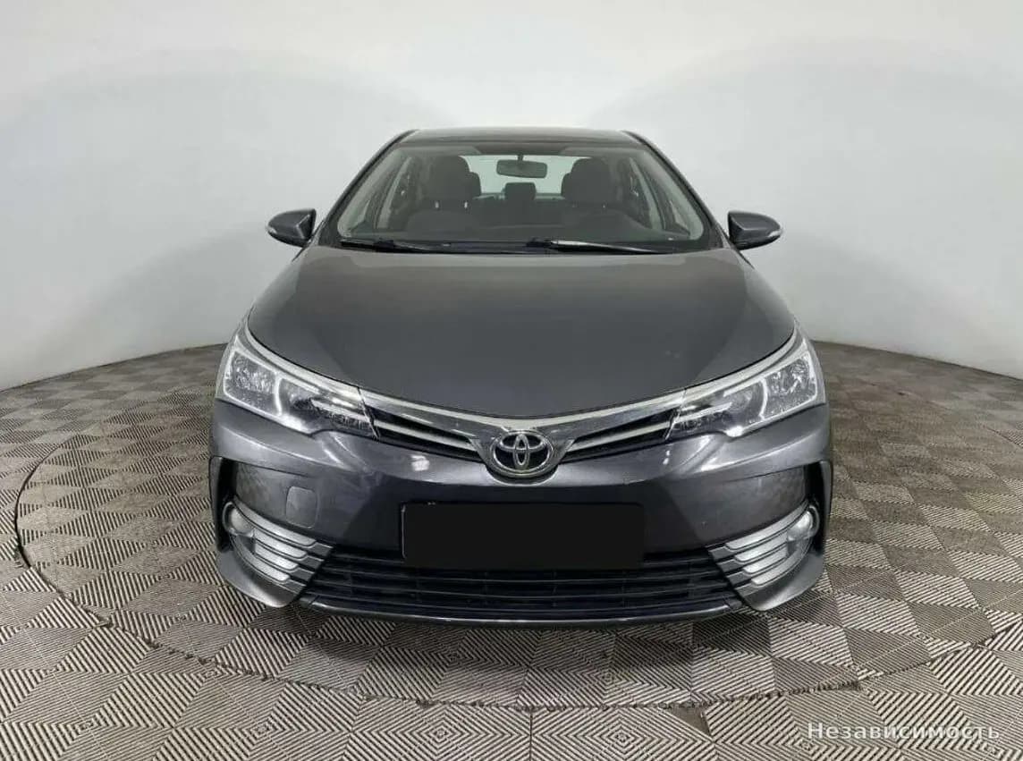 Toyota Corolla 2017 с пробегом — фото 2