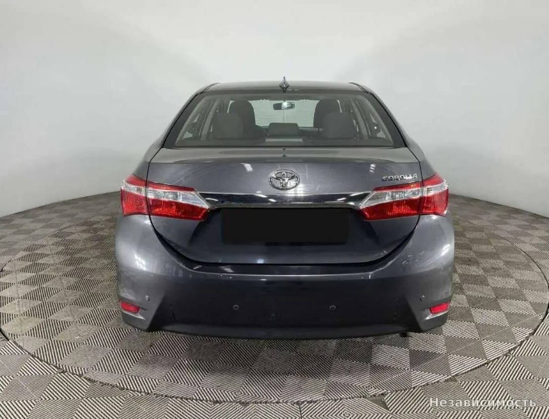 Toyota Corolla 2017 с пробегом — фото 3