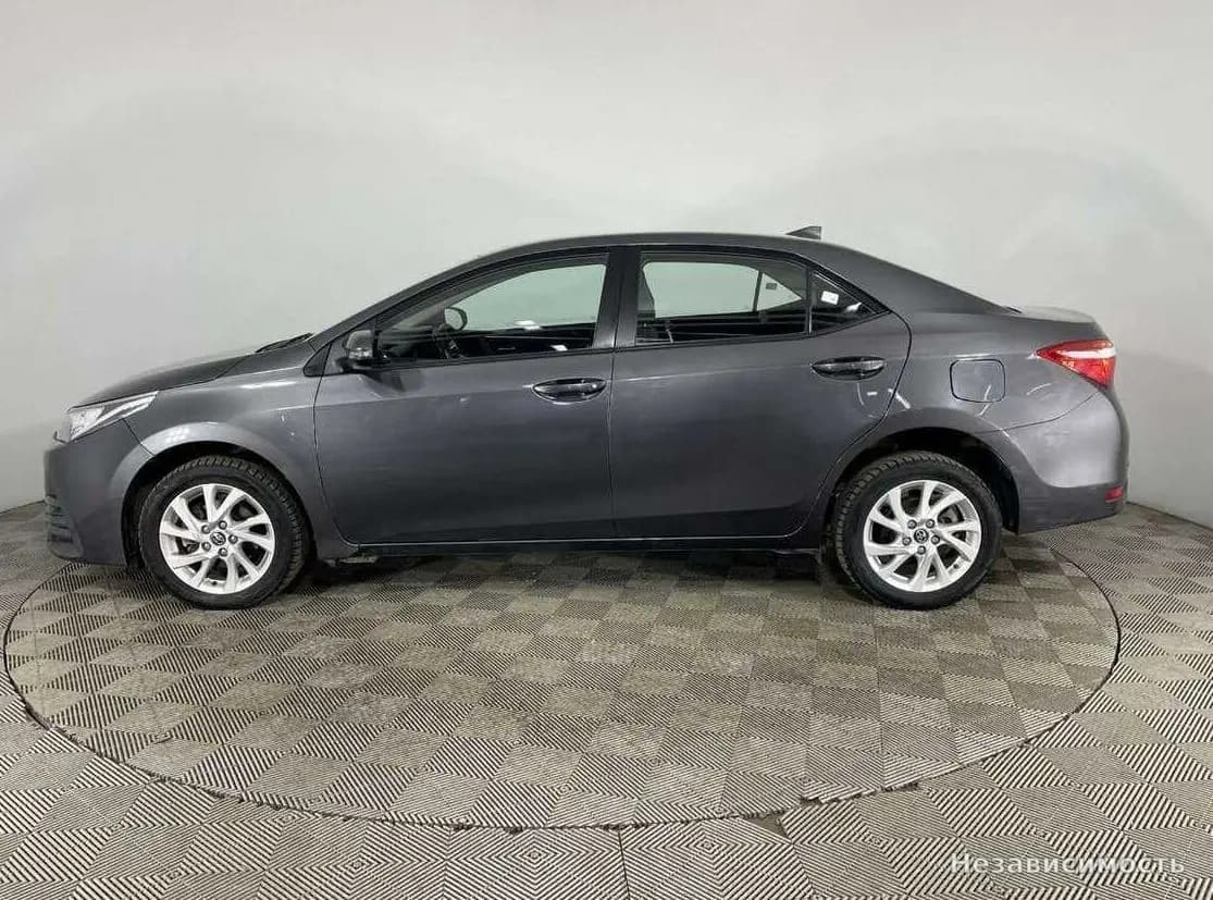 Toyota Corolla 2017 с пробегом — фото 5