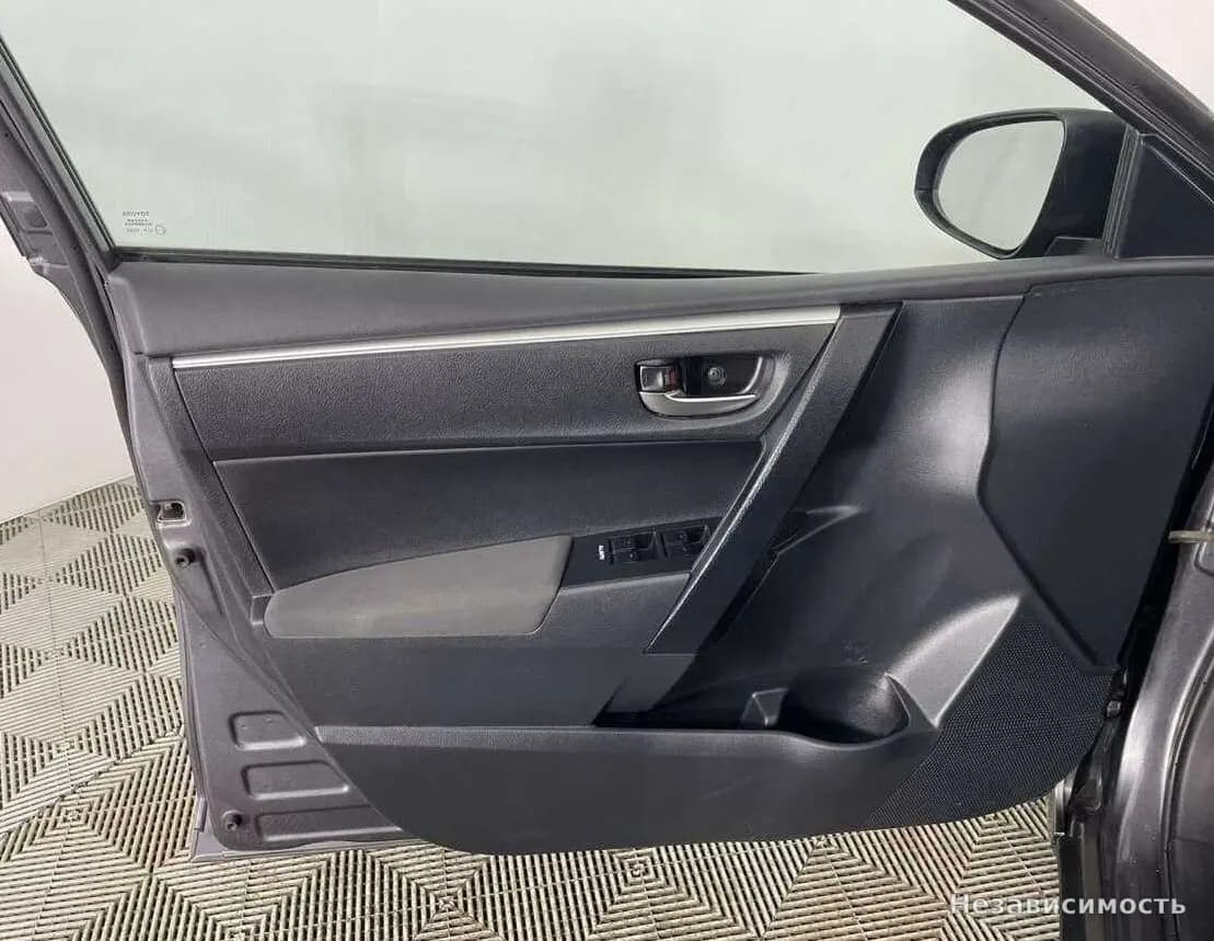 Toyota Corolla 2017 с пробегом — фото 8