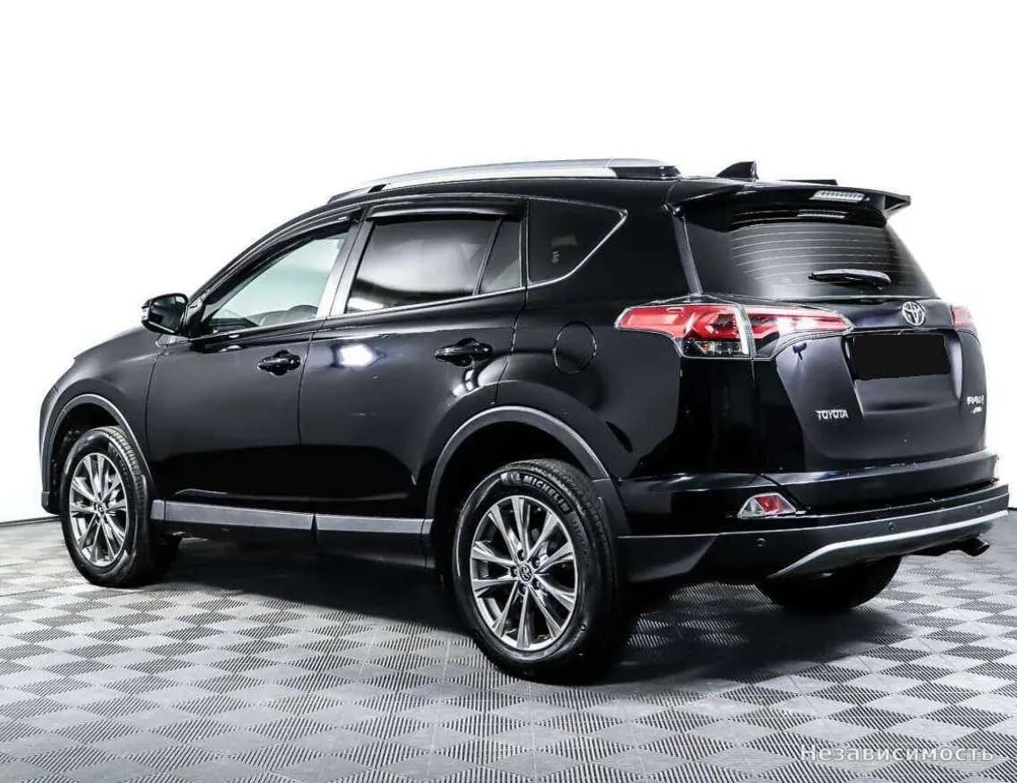 Toyota RAV4 VI (XA60) 2018 с пробегом — фото 7