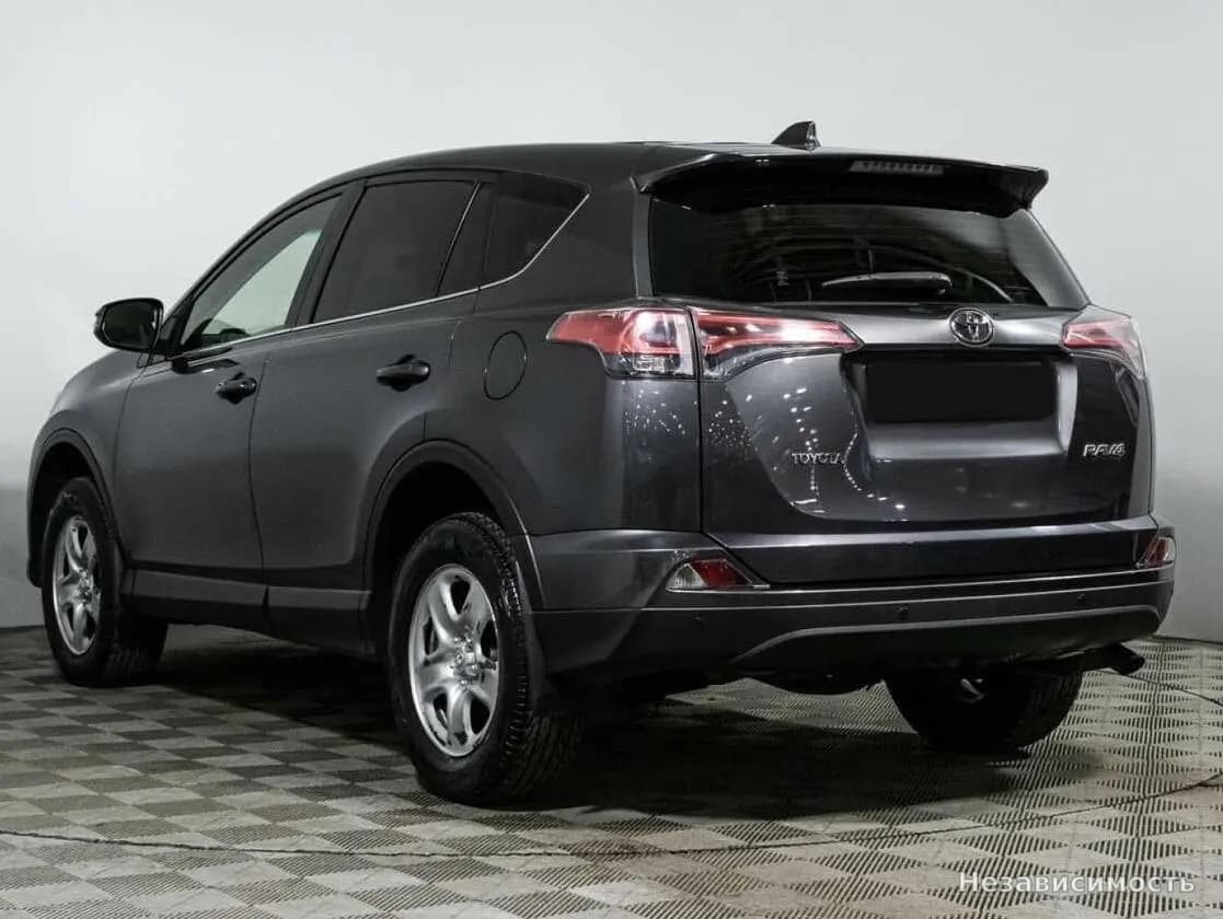 Toyota RAV4 VI (XA60) 2016 с пробегом — фото 7