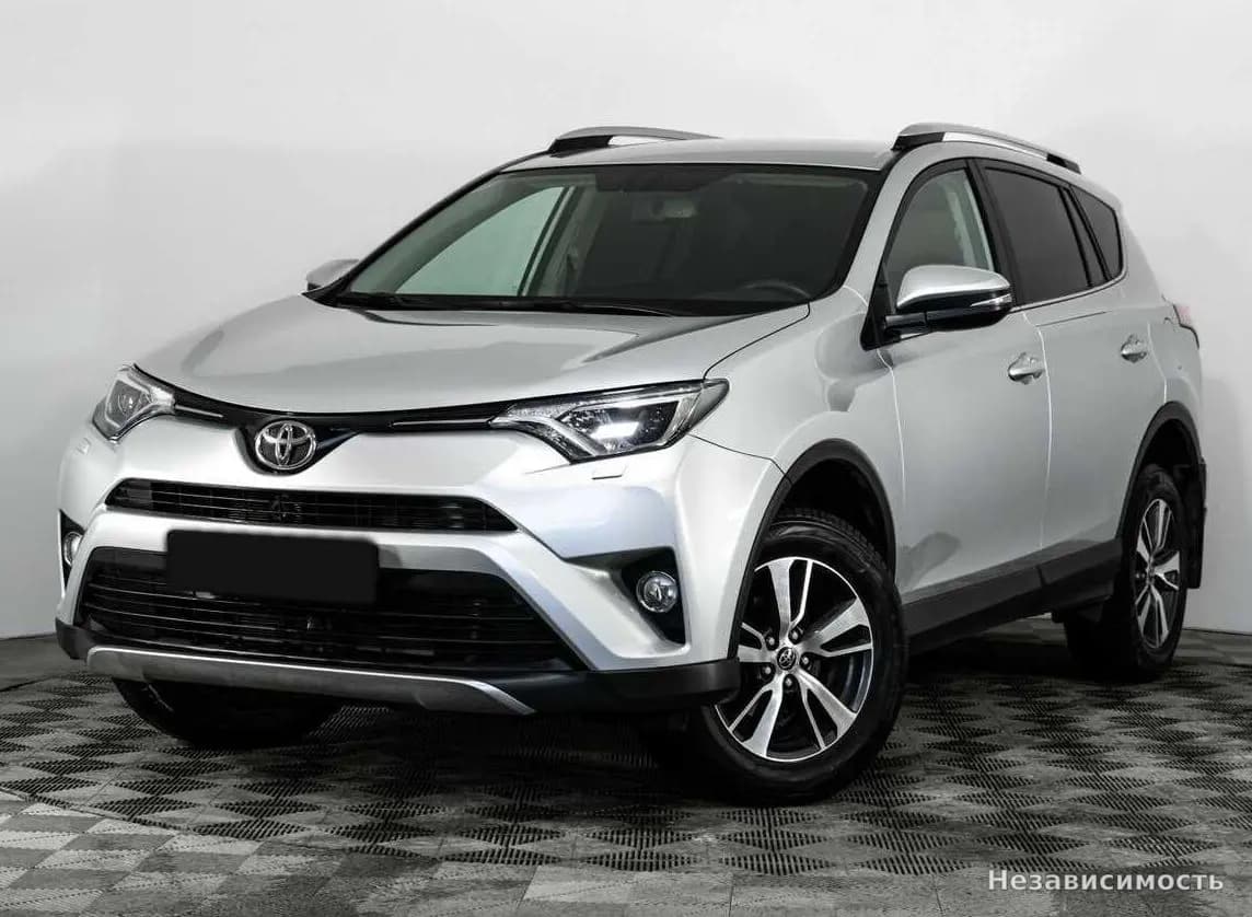Toyota RAV4 VI (XA60), 2017 с пробегом