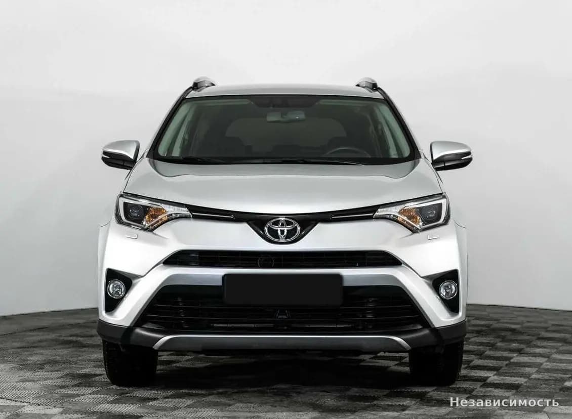 Toyota RAV4 VI (XA60) 2017 с пробегом — фото 2