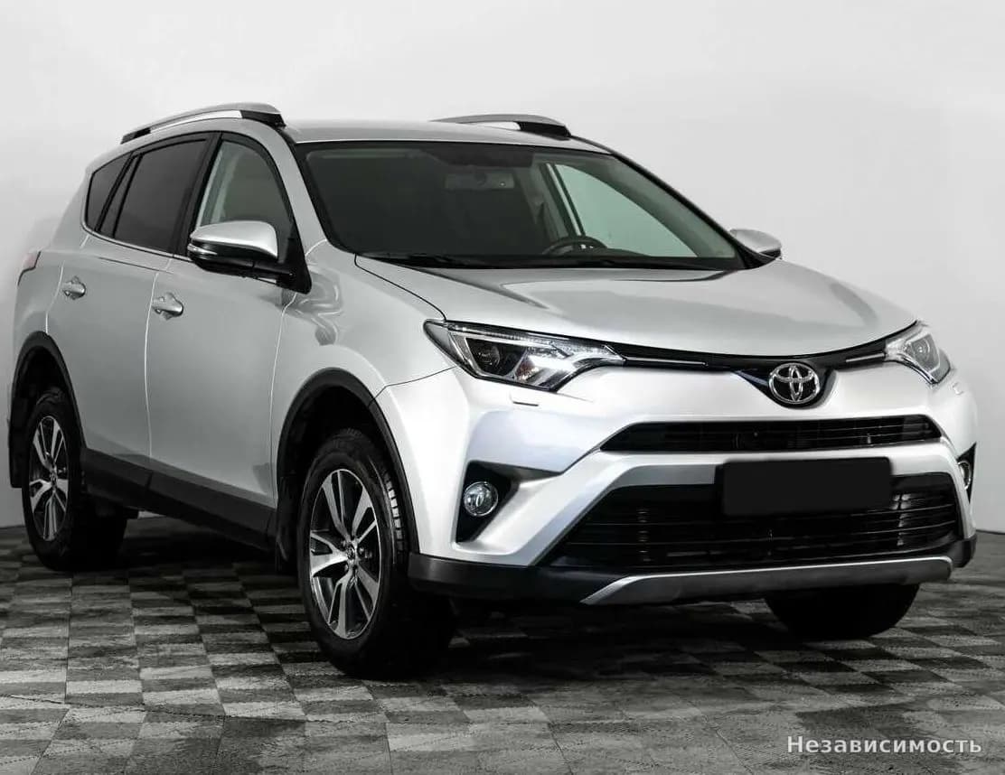 Toyota RAV4 VI (XA60) 2017 с пробегом — фото 3