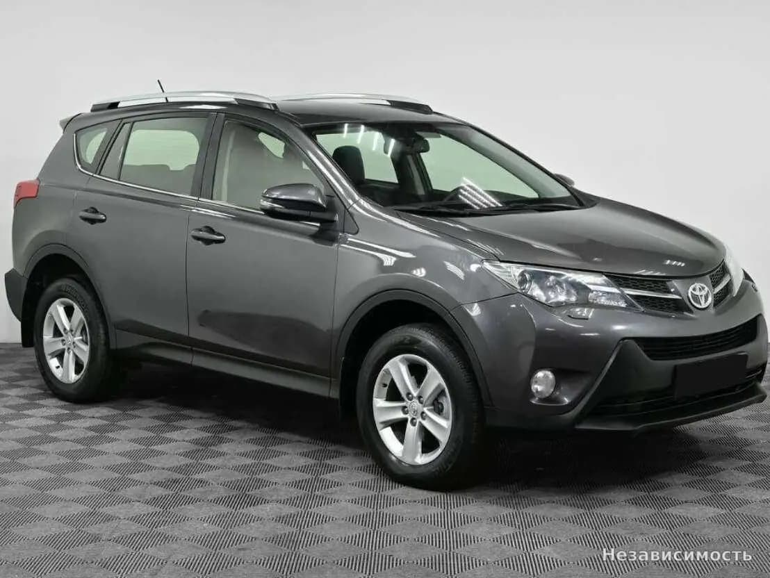 Toyota RAV4 VI (XA60) 2013 с пробегом — фото 3