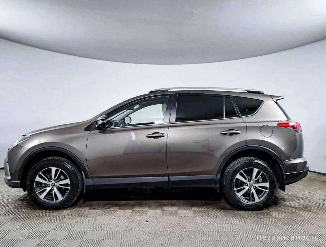 Toyota RAV4 VI (XA60) 2019 с пробегом — фото 8