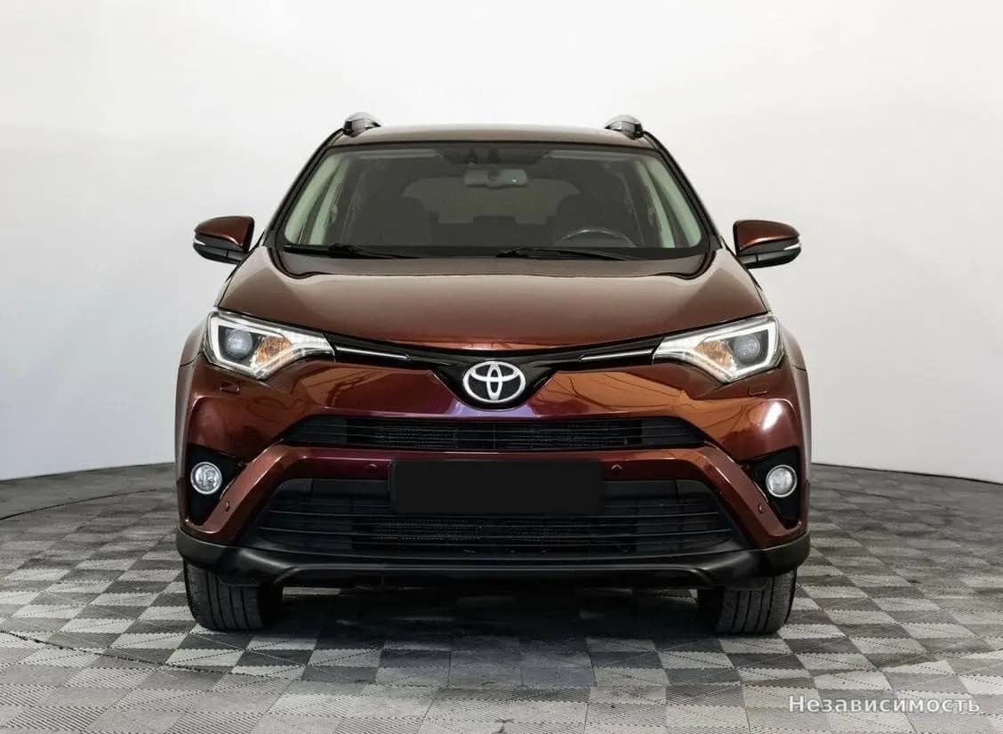 Toyota RAV4 VI (XA60) 2017 с пробегом — фото 2