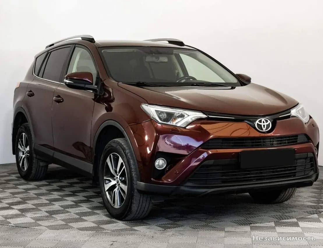 Toyota RAV4 VI (XA60) 2017 с пробегом — фото 3