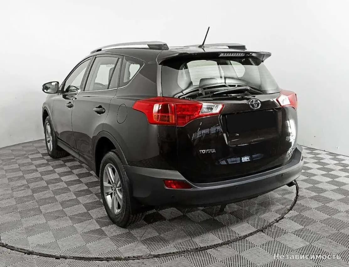 Toyota RAV4 VI (XA60) 2014 с пробегом — фото 7