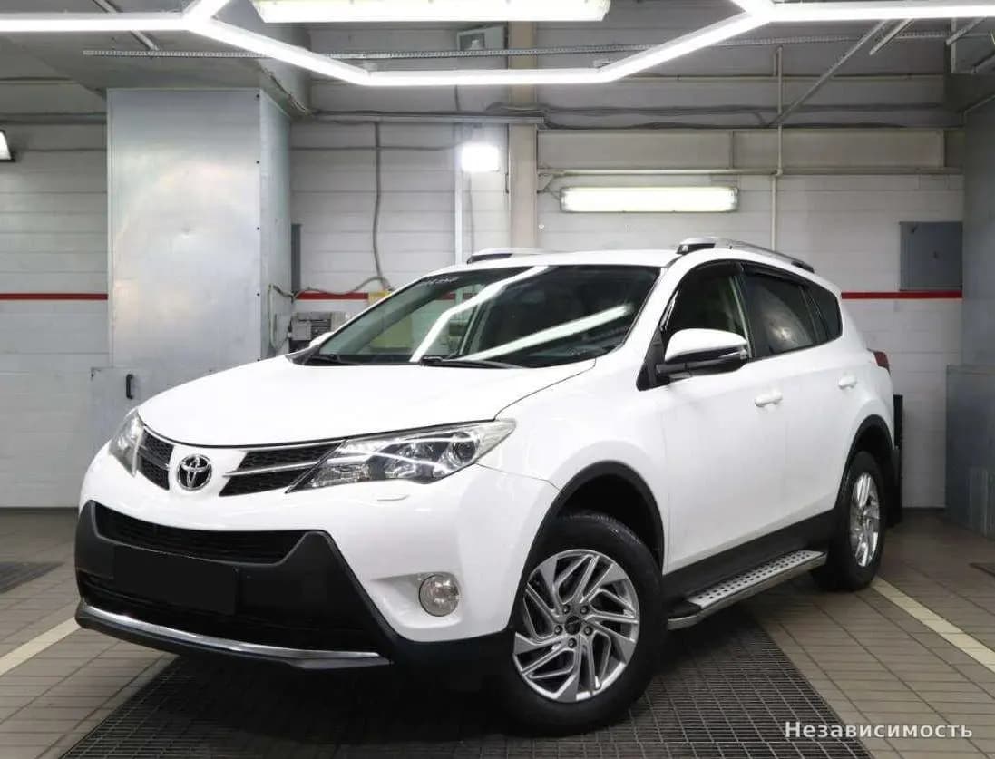 Toyota RAV4 VI (XA60), 2014 с пробегом