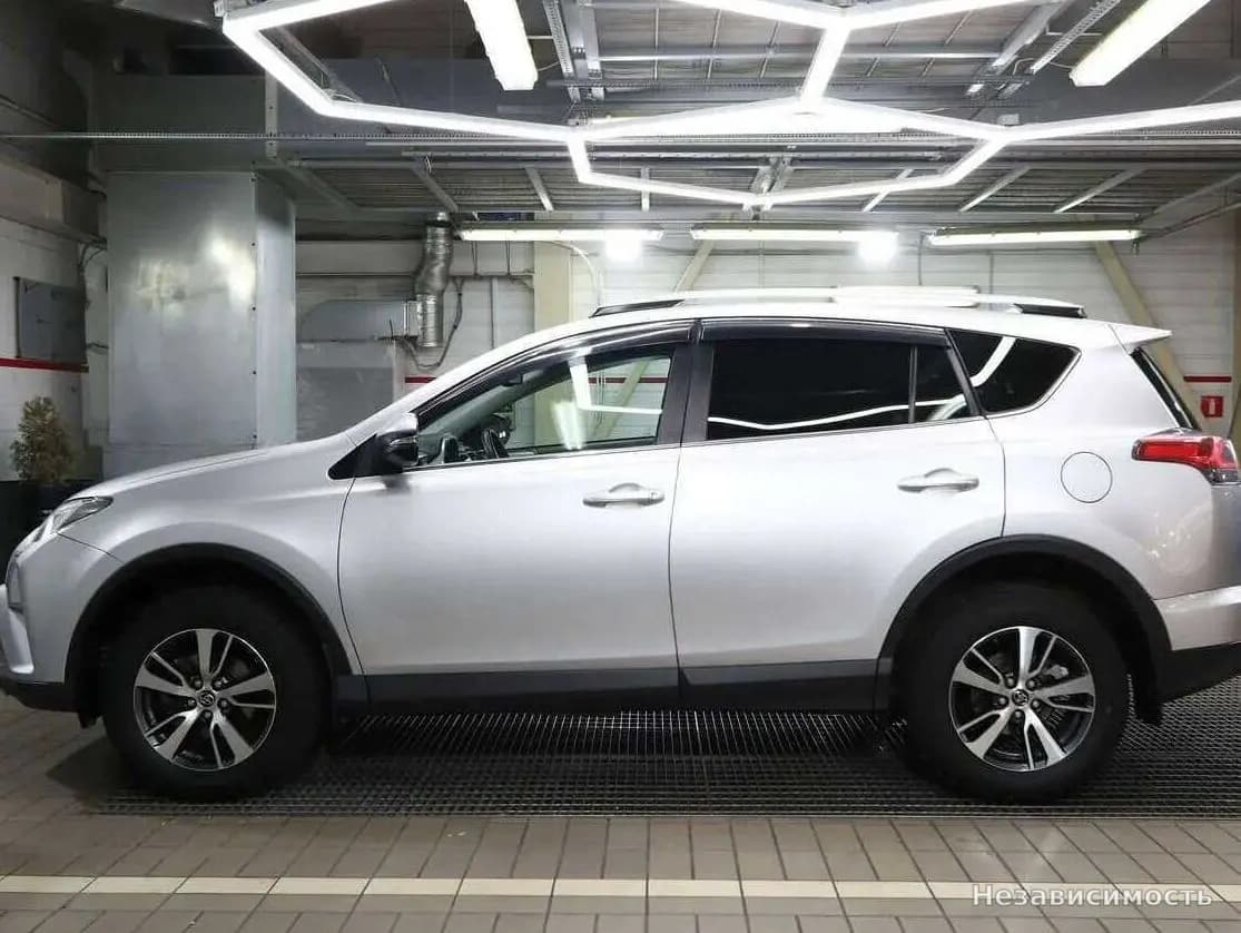 Toyota RAV4 VI (XA60) 2019 с пробегом — фото 5