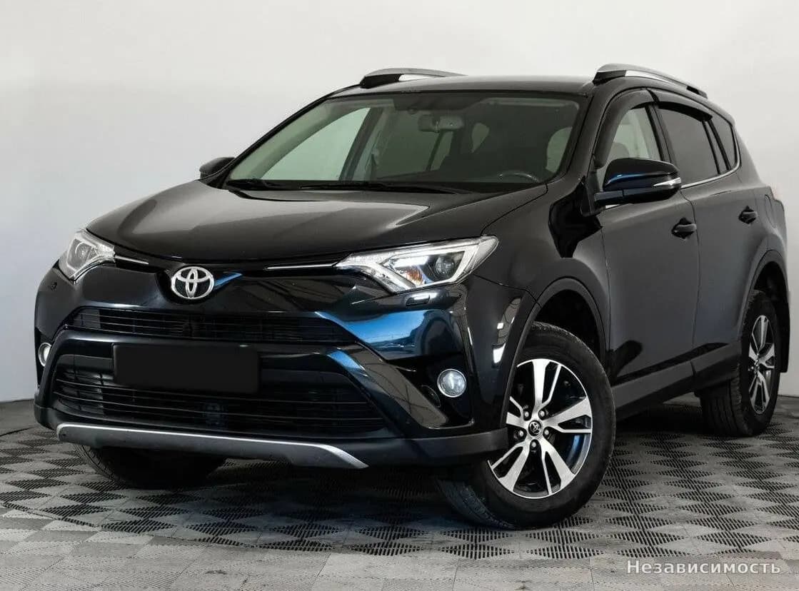 Toyota RAV4 VI (XA60), 2017 с пробегом