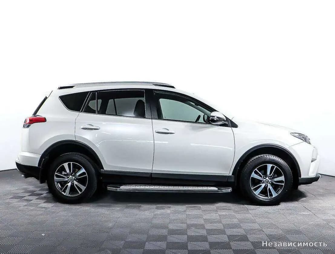 Toyota RAV4 VI (XA60) 2018 с пробегом — фото 4