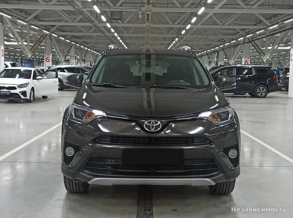 Toyota RAV4 VI (XA60) 2016 с пробегом — фото 2