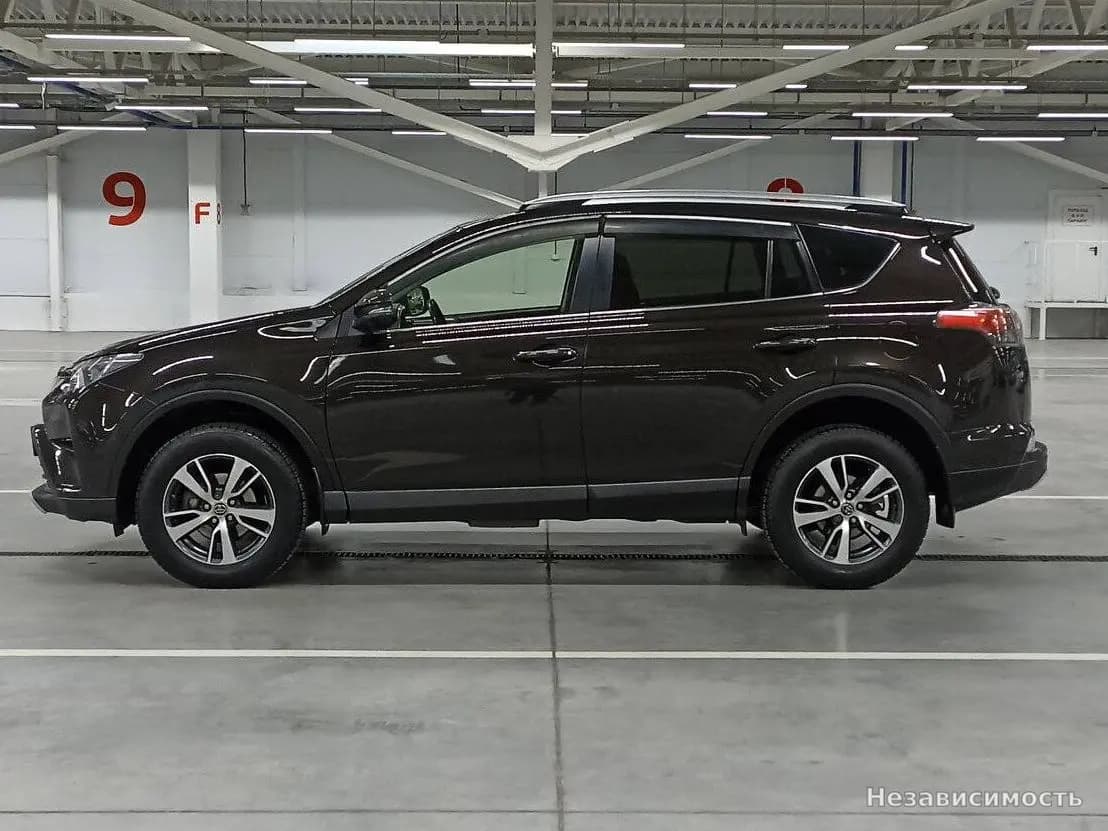 Toyota RAV4 VI (XA60) 2016 с пробегом — фото 8