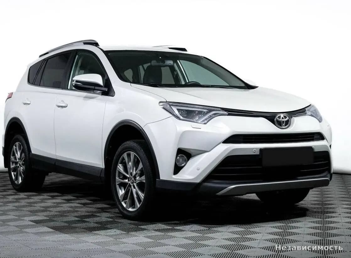 Toyota RAV4 VI (XA60) 2018 с пробегом — фото 3