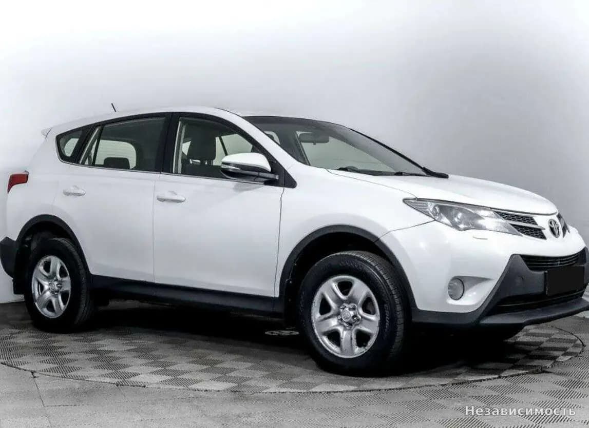 Toyota RAV4 VI (XA60) 2015 с пробегом — фото 3