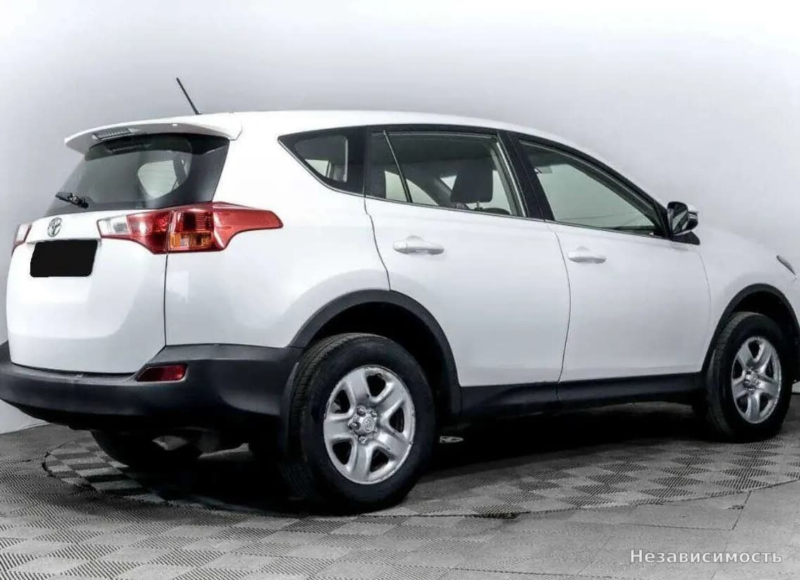 Toyota RAV4 VI (XA60) 2015 с пробегом — фото 4