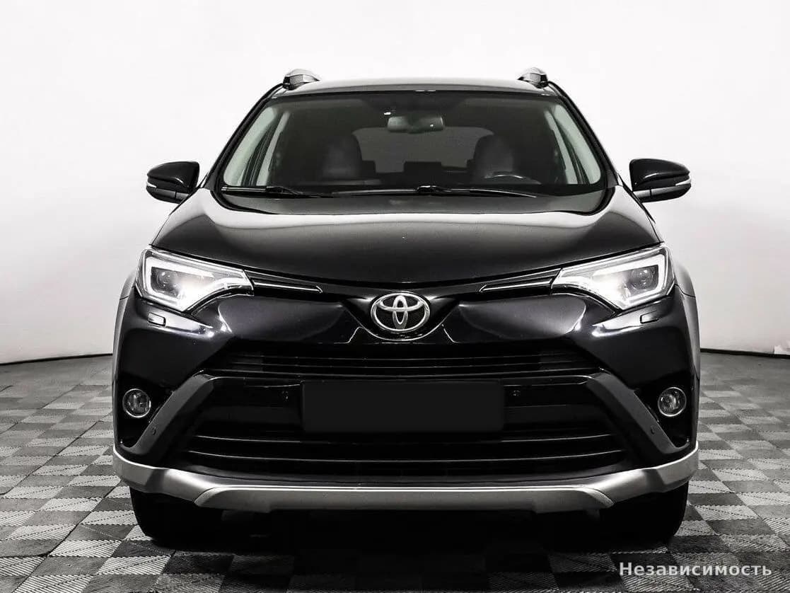 Toyota RAV4 VI (XA60) 2017 с пробегом — фото 2