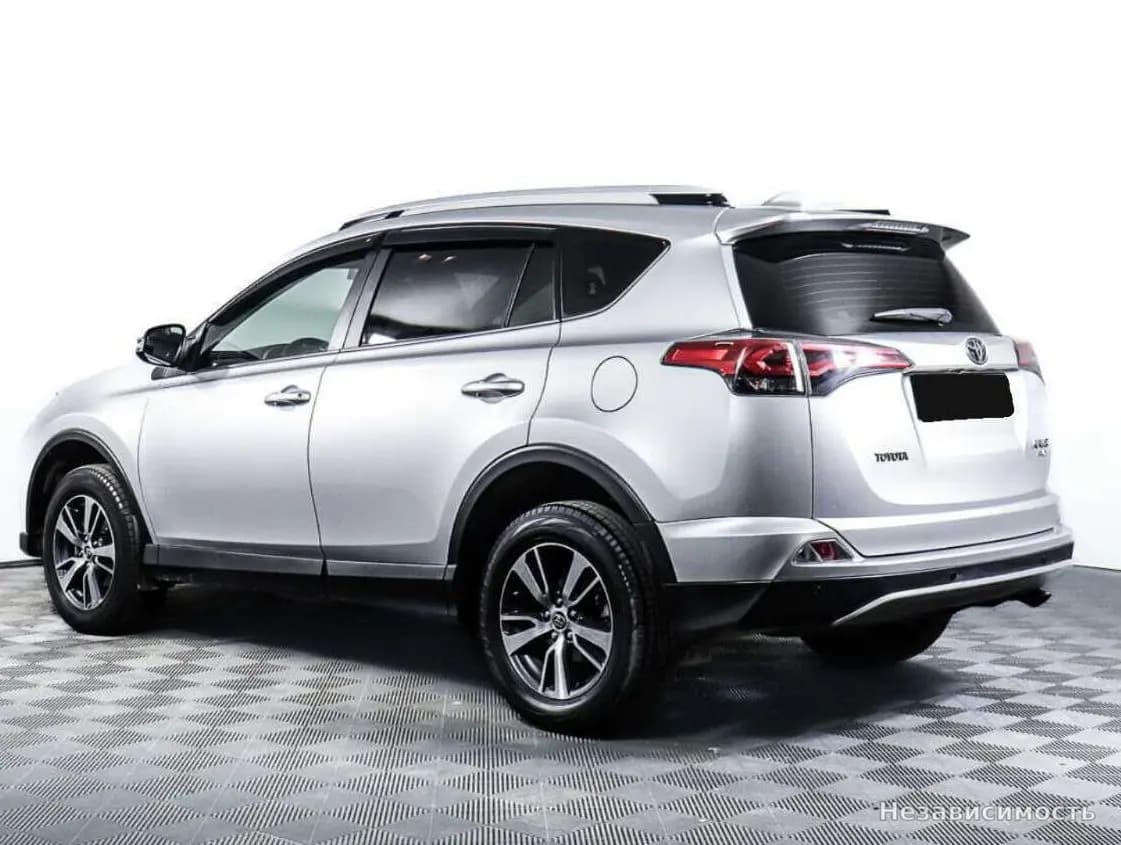 Toyota RAV4 VI (XA60) 2019 с пробегом — фото 7