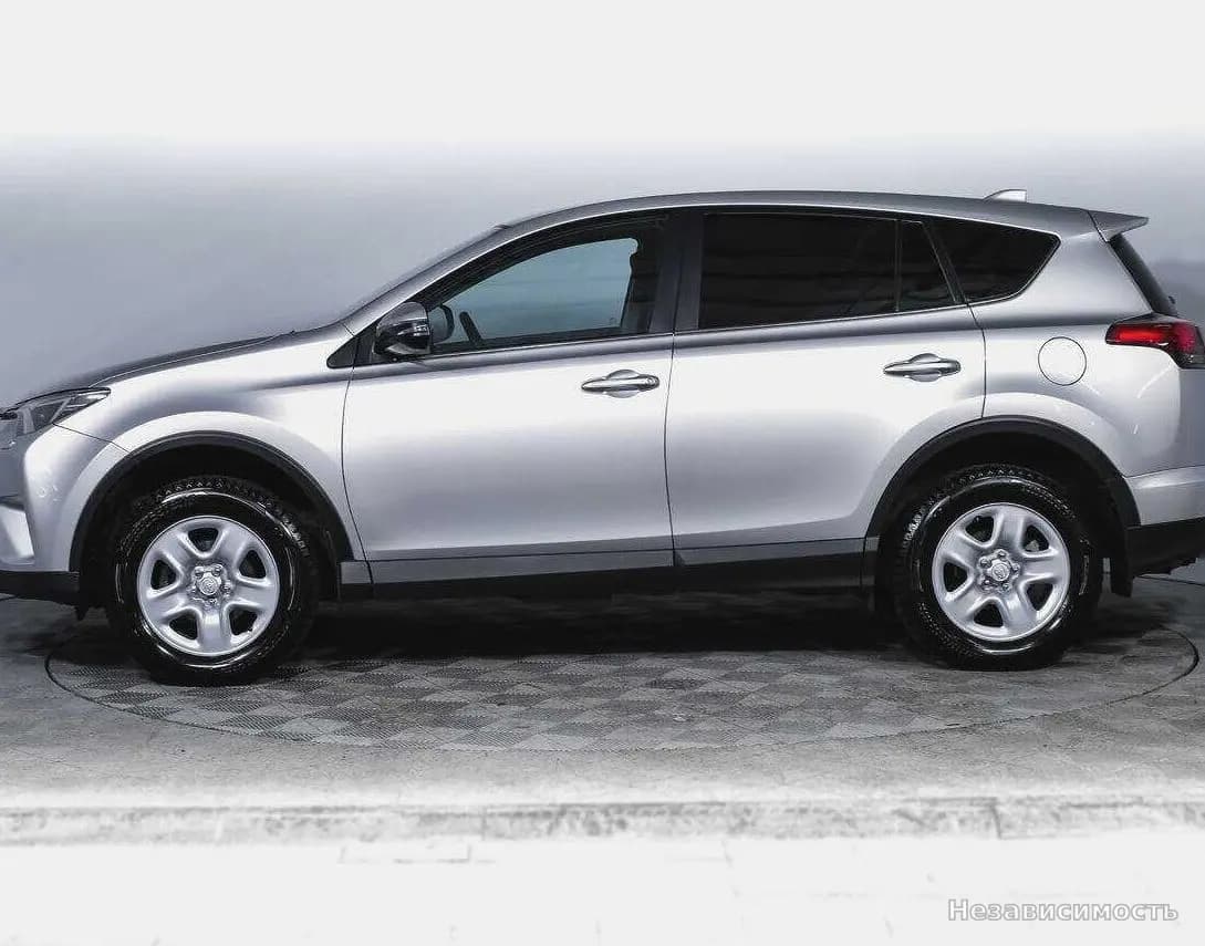 Toyota RAV4 VI (XA60) 2018 с пробегом — фото 8