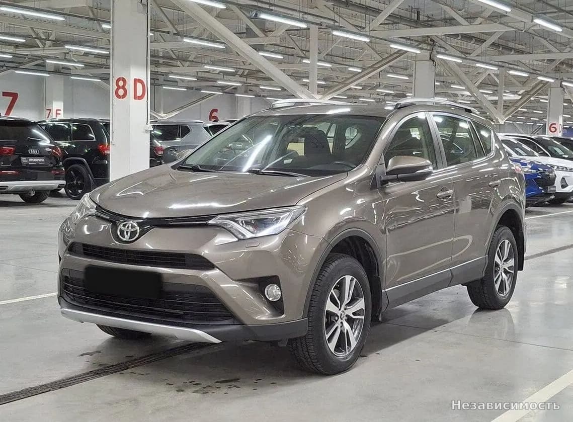 Toyota RAV4 VI (XA60), 2015 с пробегом