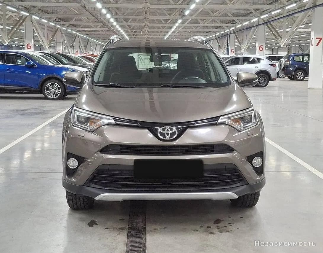 Toyota RAV4 VI (XA60) 2015 с пробегом — фото 2