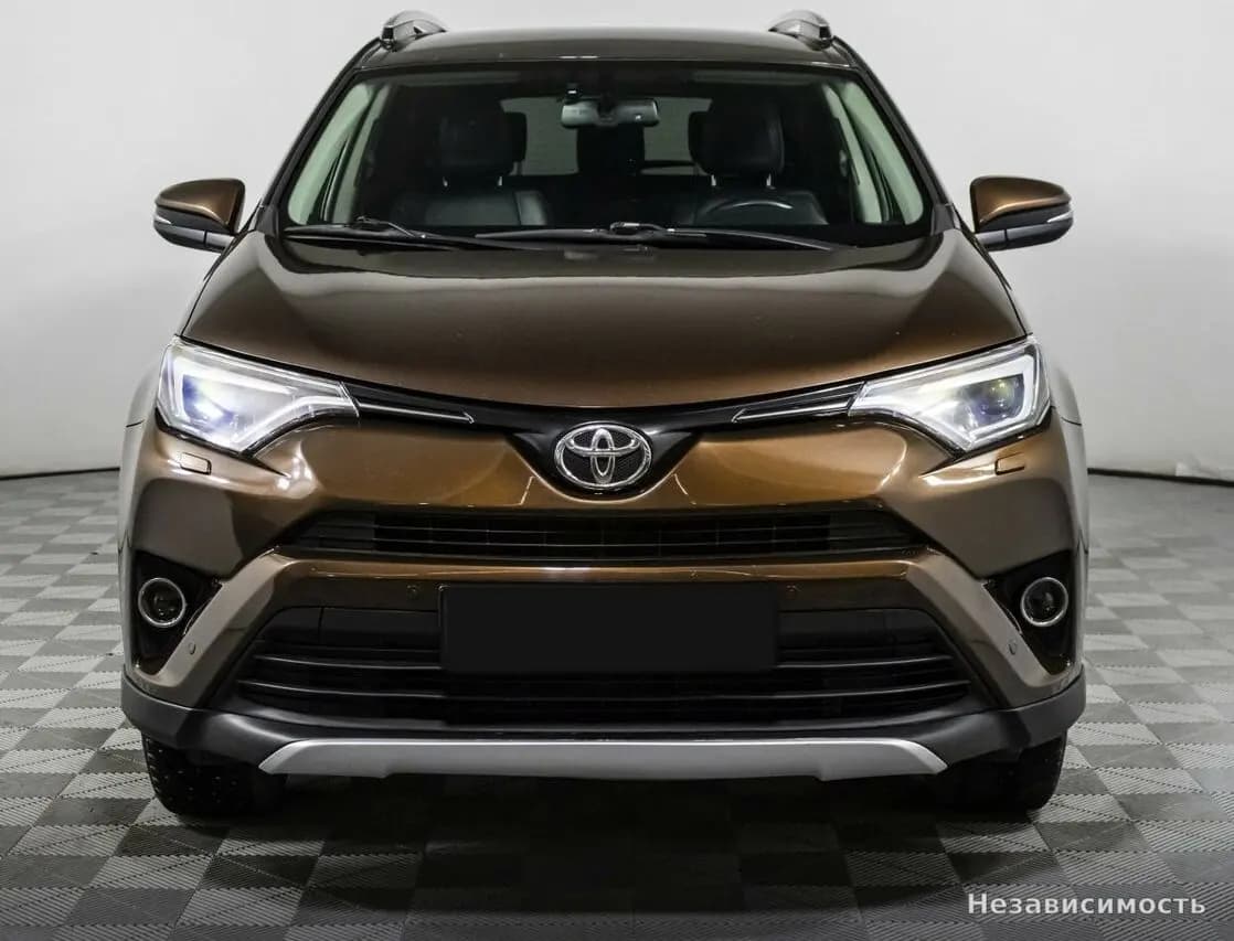Toyota RAV4 VI (XA60) 2017 с пробегом — фото 2